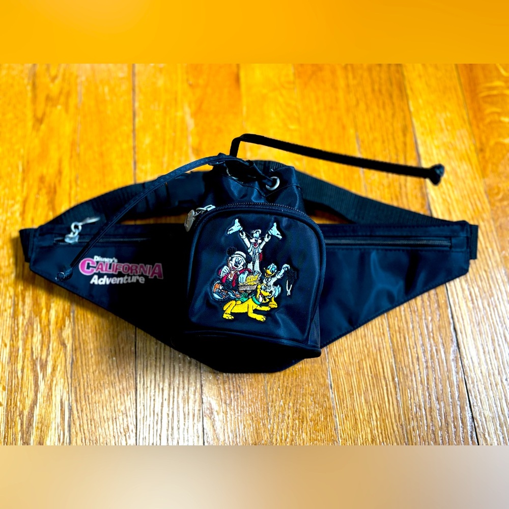 Rare Vintage Disney’s California Adventure Waist Bag/Water Bottle Fany Pack